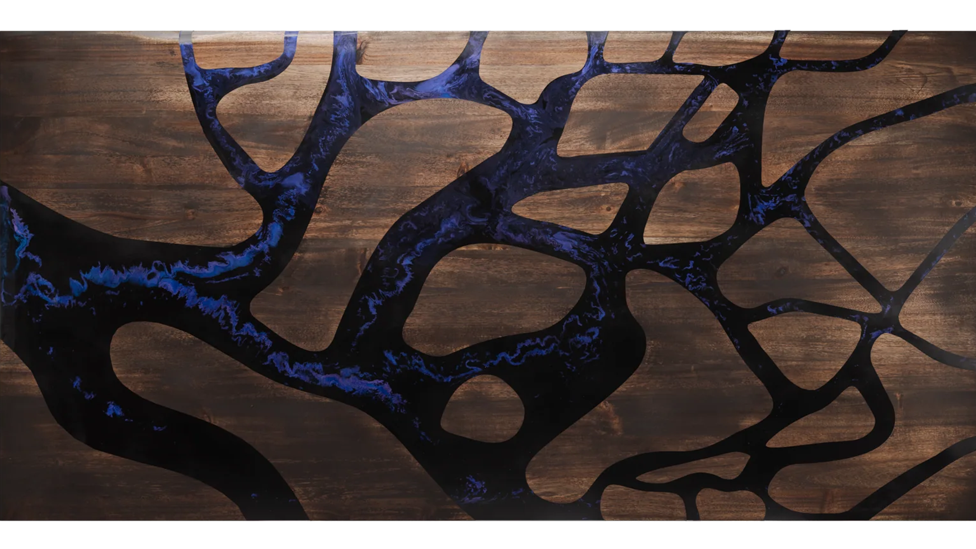 The Resyn Dining Table